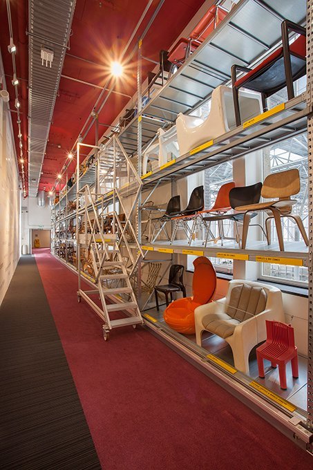 10894 stoelencollectie bouwkunde 1