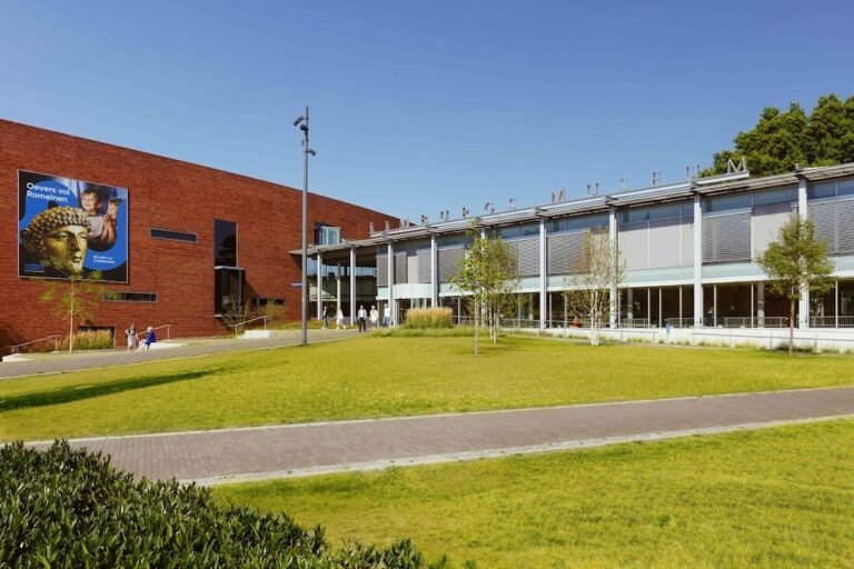 11403 limburgs museum 1 768x512