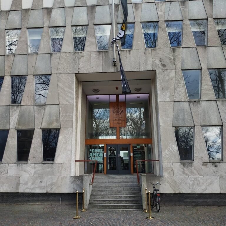 11529 west den haag 1 768x768